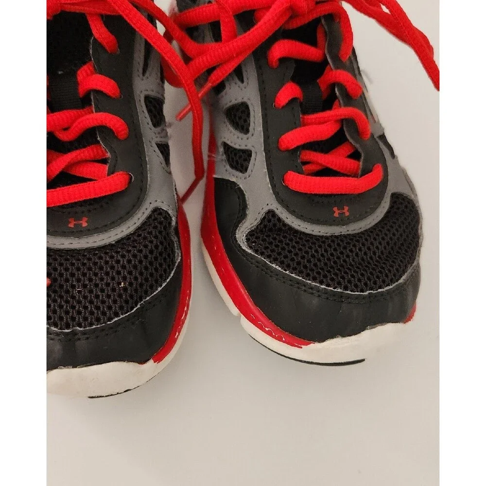 UNDER ARMOUR Micro G Engage BL Boys Running Shoe Red Gray Black Low Sneaker 3.5 - Picture 6 of 7